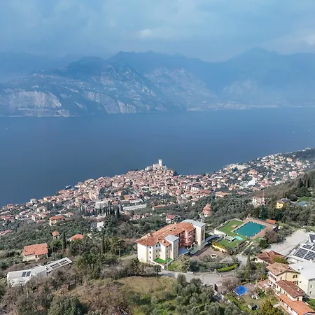 Mgh- Panoramic Lakeview Apartamento